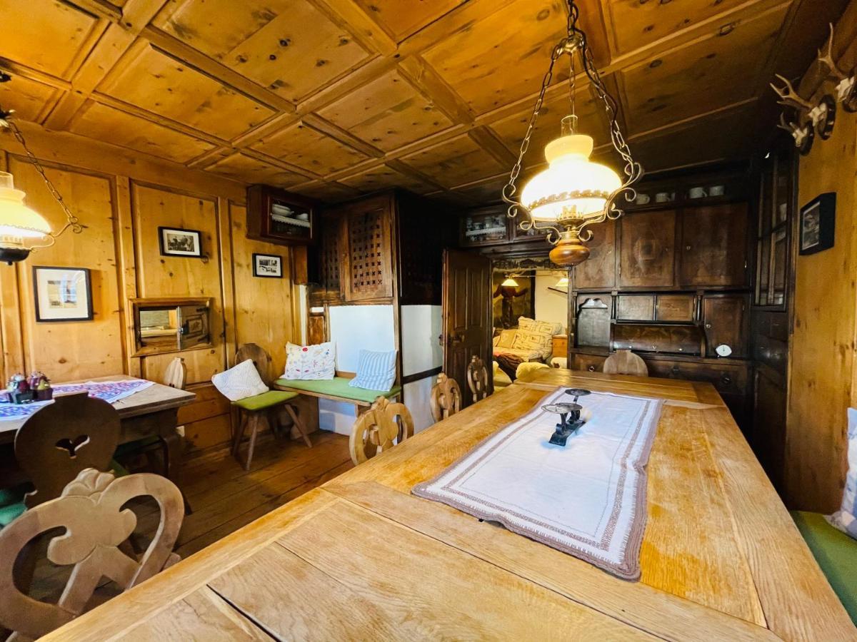 Apartamento Chasa Engadina Sent Habitación foto
