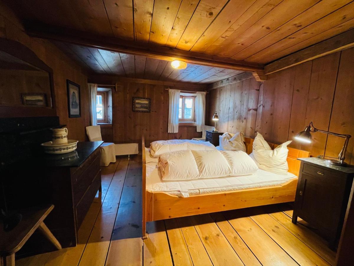 Apartamento Chasa Engadina Sent Habitación foto